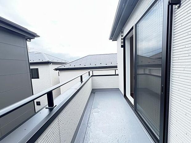 お洗濯ものを気持ち良く太陽の光で干せるのが嬉しいですね。