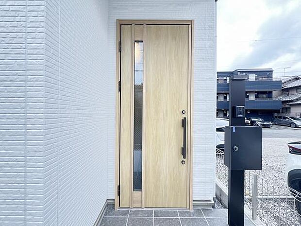 いつも気持ちよくご家族を迎えられる玄関です。