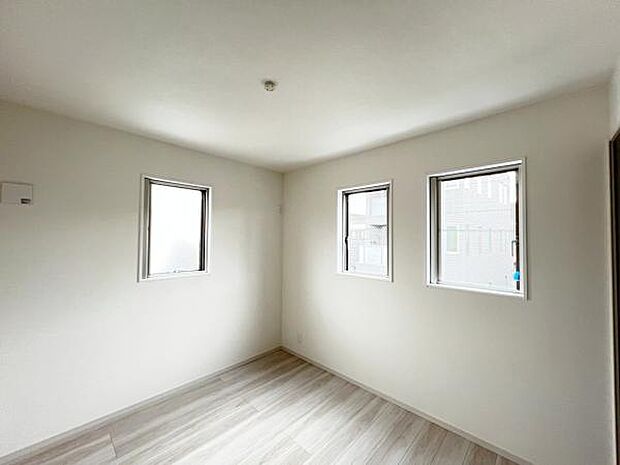子供部屋にもちょうど良い大きさのお部屋です。