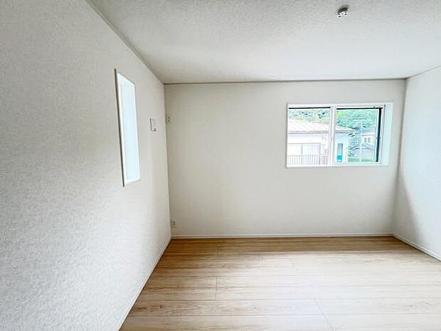 子供部屋にもちょうど良い大きさのお部屋です。