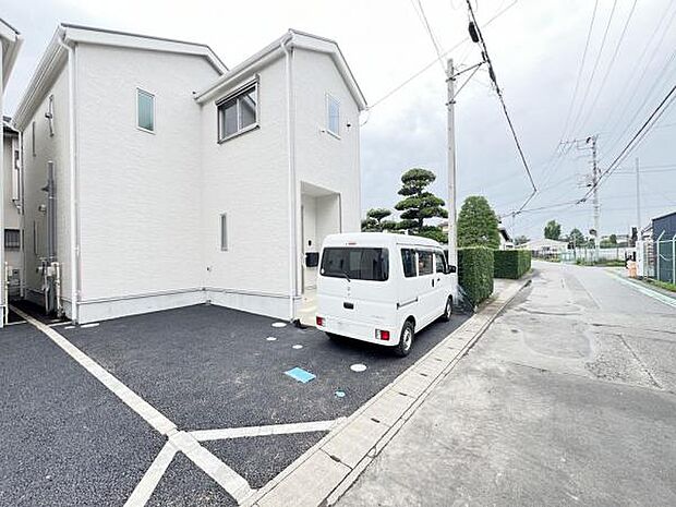 駐車場ももちろん完備しておりますのでお車所有の方にも心強いです。