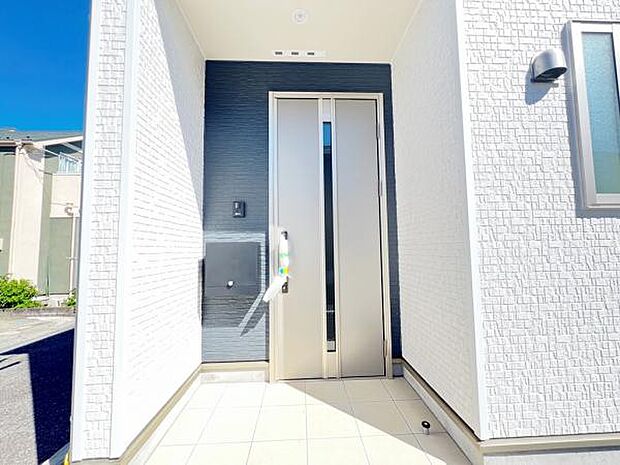 いつも気持ちよくご家族を迎えられる玄関です。