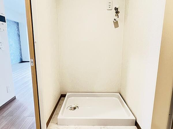 お天気を気にせずお洗濯ができ、室内干し可能です。