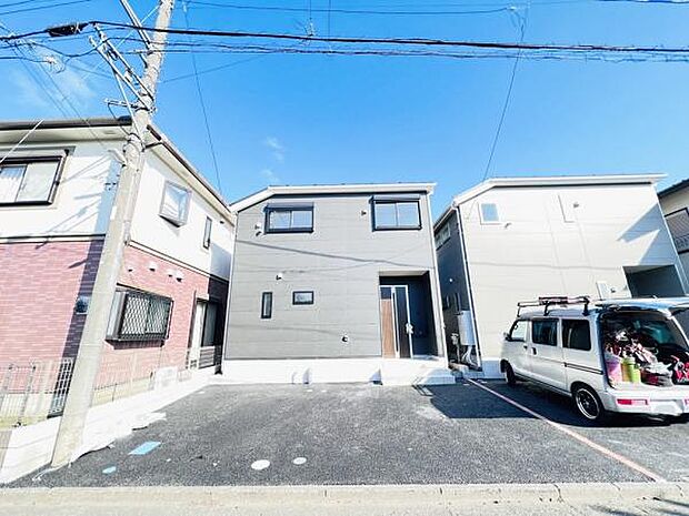 駐車場ももちろん完備しておりますのでお車所有の方にも心強いです。