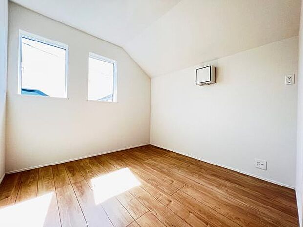 子供部屋にもちょうど良い大きさのお部屋です。