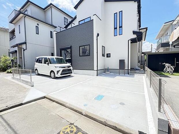 駐車場ももちろん完備しておりますのでお車所有の方にも心強いです。