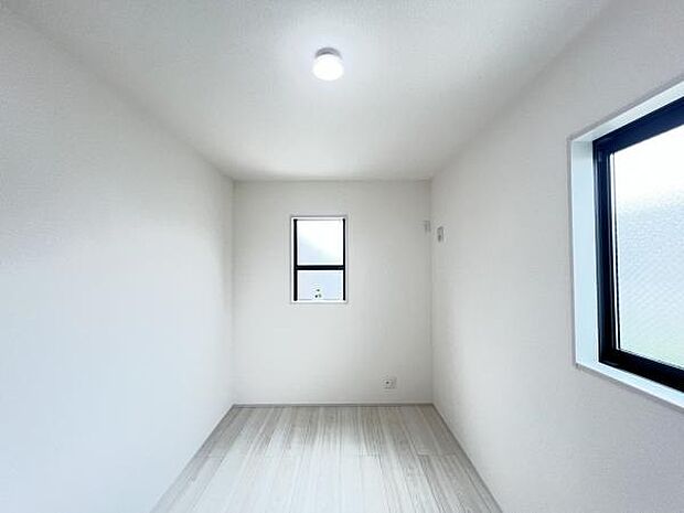 子供部屋にもちょうど良い大きさのお部屋です。