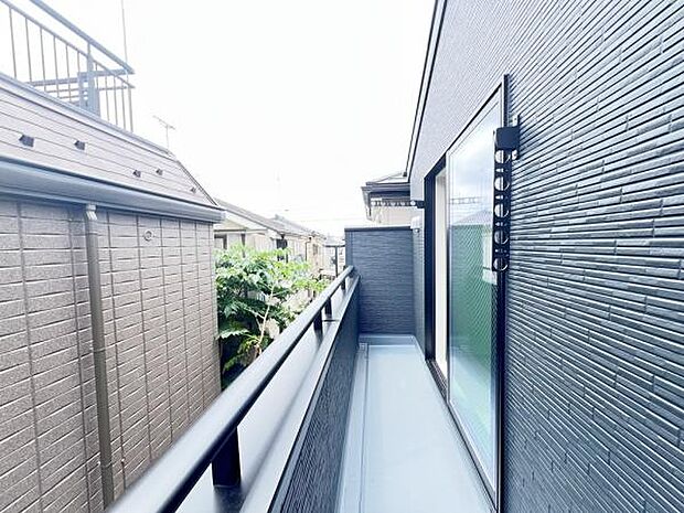 お洗濯ものを気持ち良く太陽の光で干せるのが嬉しいですね。