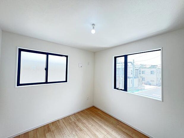 子供部屋にもちょうど良い大きさのお部屋です。