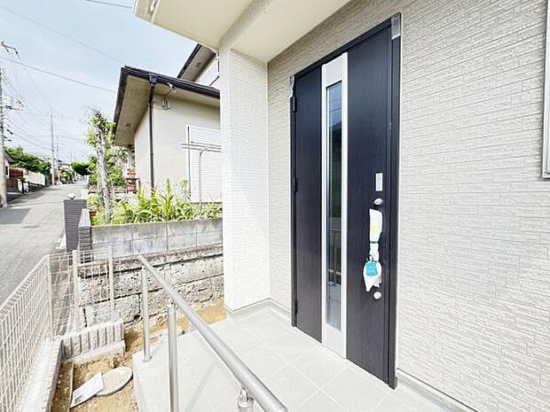 いつも気持ちよくご家族を迎えられる玄関です。