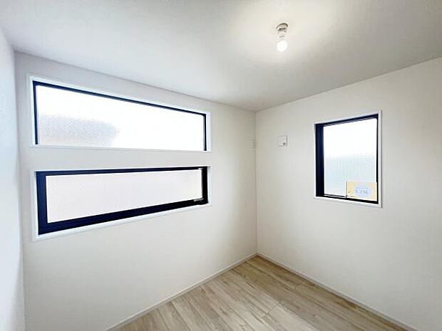 子供部屋にもちょうど良い大きさのお部屋です。