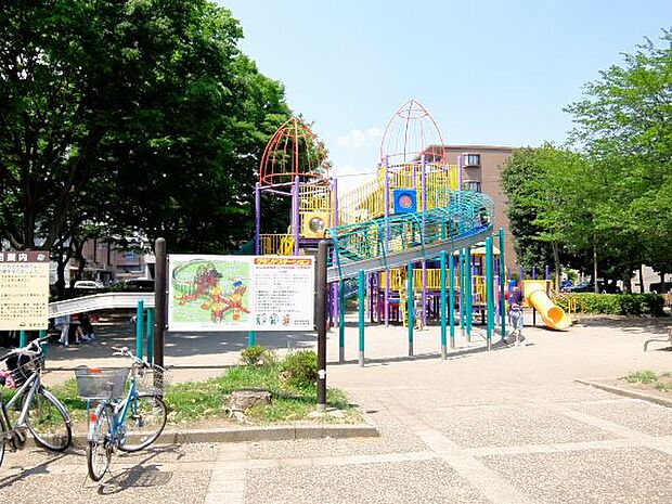 東柏ケ谷近隣公園まで約720m(徒歩9分)