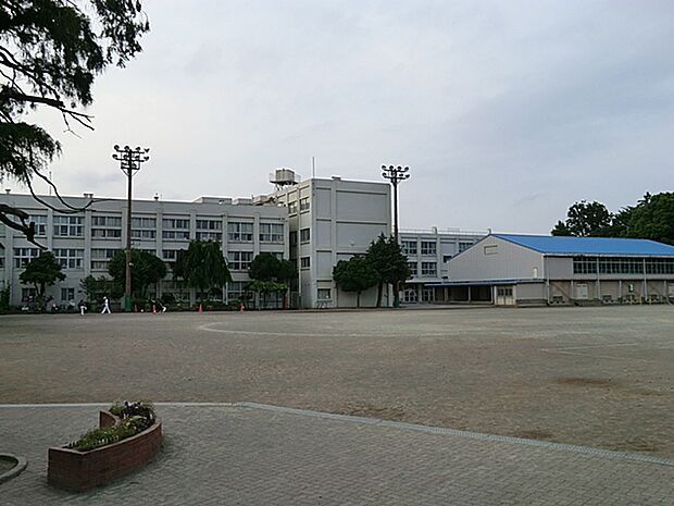 大和市立北大和小学校まで約1190m(徒歩15分)