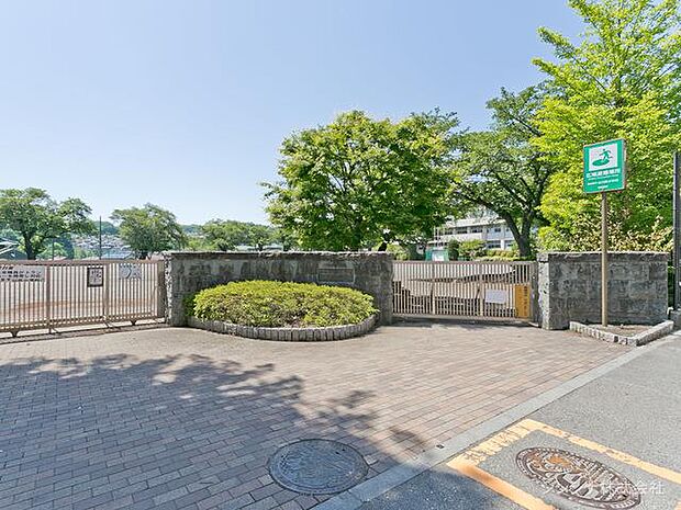 相模原市立川尻小学校まで約1700m（徒歩22分）