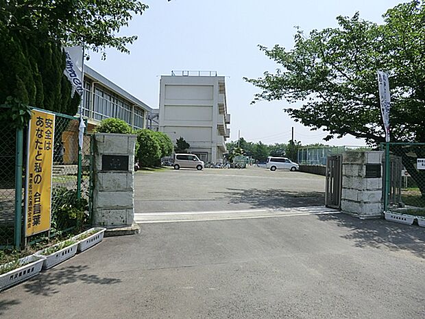 海老名市立門沢橋小学校まで約1090m(徒歩14分)