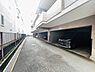 駐車場：駐車場ももちろん完備しておりますのでお車所有の方にも心強いです。