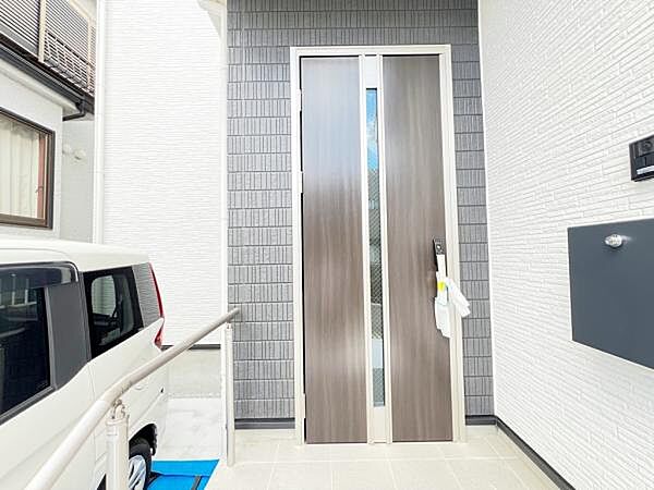 いつも気持ちよくご家族を迎えられる玄関です。