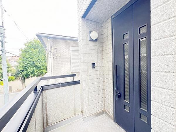 いつも気持ちよくご家族を迎えられる玄関です。