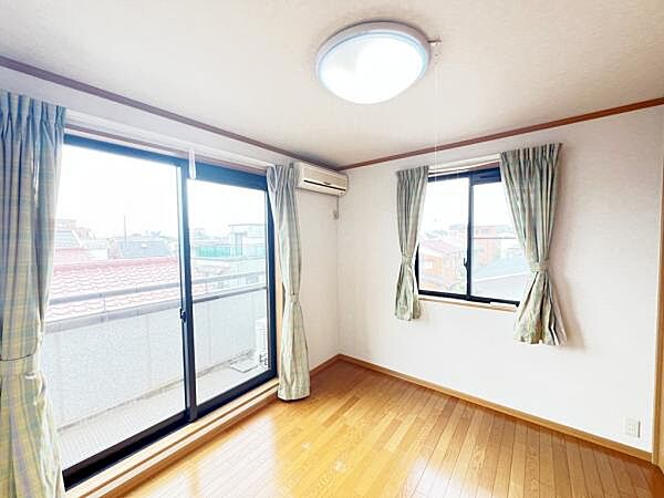 子供部屋にもちょうど良い大きさのお部屋です。