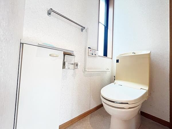 ほっと安らげるトイレ空間です。