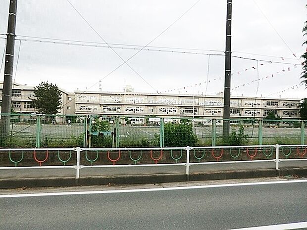 相模原市立共和小学校まで約500m（徒歩7分）