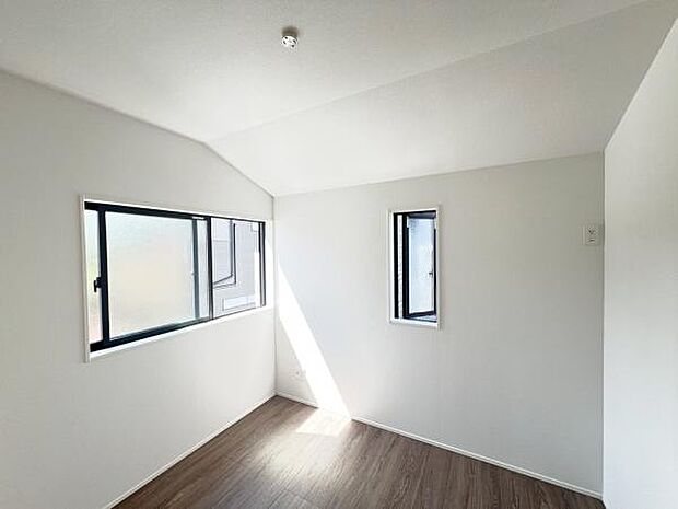 子供部屋にもちょうど良い大きさのお部屋です。