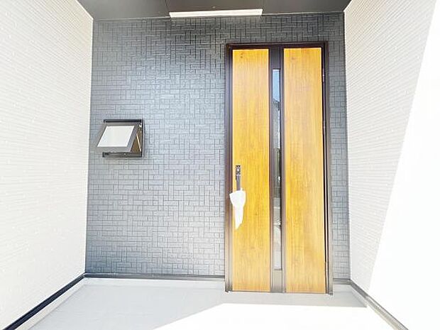 いつも気持ちよくご家族を迎えられる玄関です。
