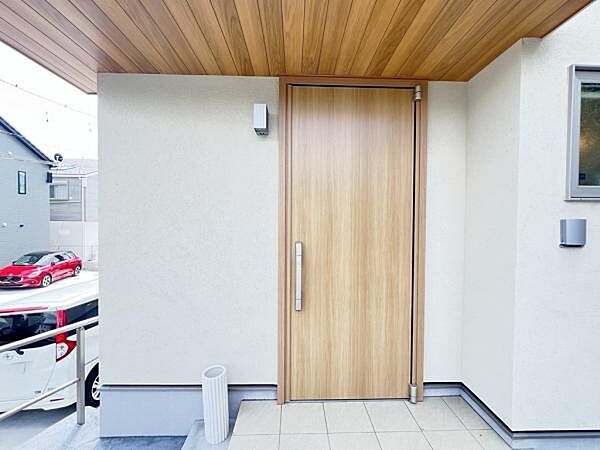いつも気持ちよくご家族を迎えられる玄関です。