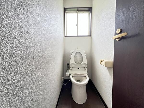 ほっと安らげるトイレ空間です。