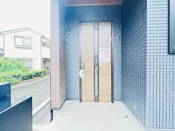 いつも気持ちよくご家族を迎えられる玄関です。