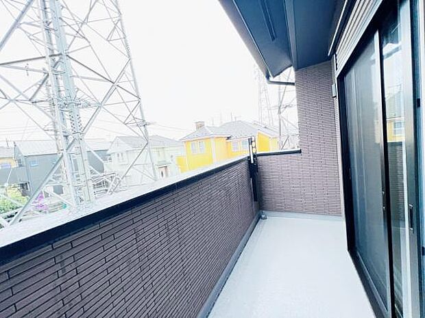お洗濯ものを気持ち良く太陽の光で干せるのが嬉しいですね。
