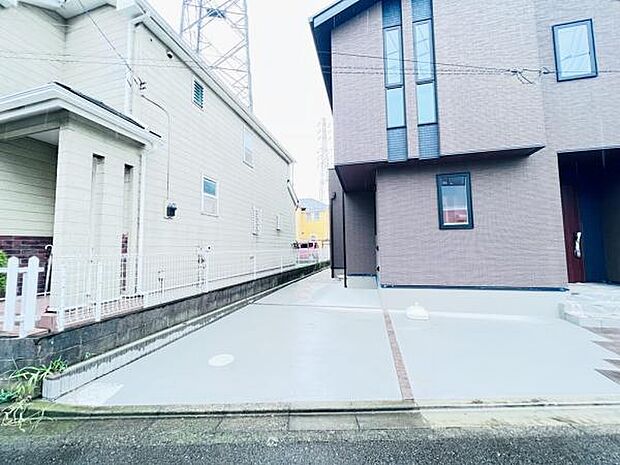 駐車場ももちろん完備しておりますのでお車所有の方にも心強いです。