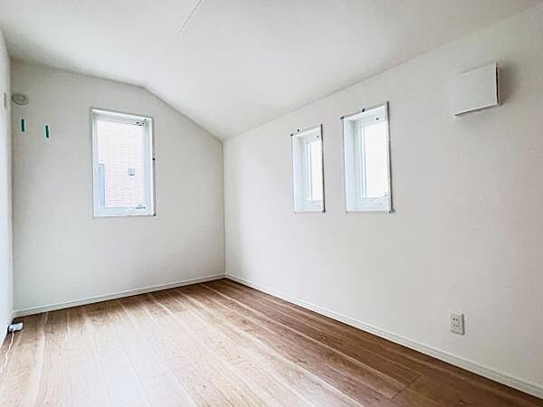 子供部屋にもちょうど良い大きさのお部屋です。