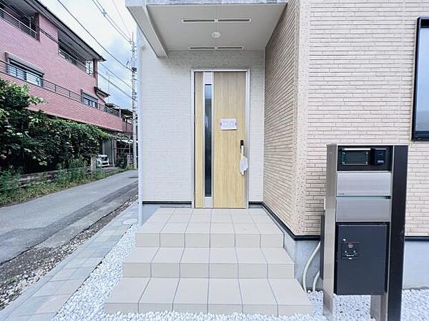 いつも気持ちよくご家族を迎えられる玄関です。