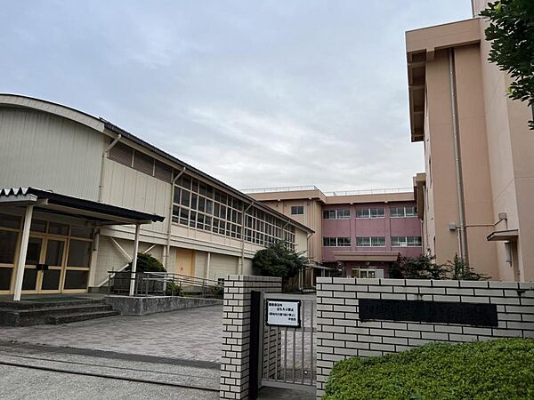相模原市立くぬぎ台小学校まで約230m（徒歩3分）