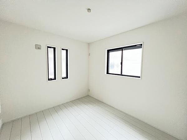 子供部屋にもちょうど良い大きさのお部屋です。