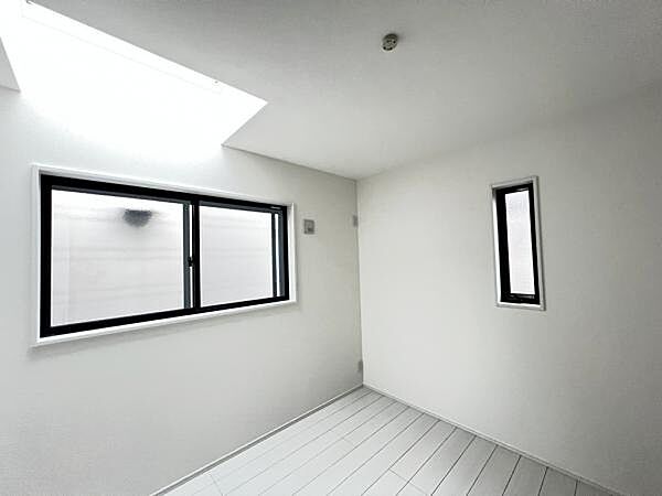 子供部屋や趣味の部屋など用途に合わせてお使いいただけます。