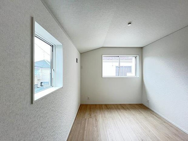 子供部屋にもちょうど良い大きさのお部屋です。