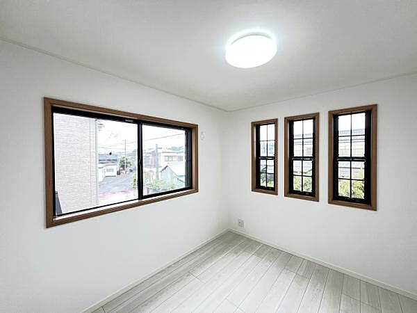 子供部屋にもちょうど良い大きさのお部屋です。