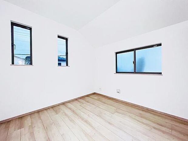 子供部屋にもちょうど良い大きさのお部屋です。