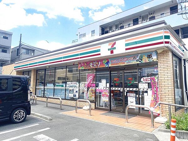 セブン-イレブン 大和福田1丁目店まで約650m（徒歩9分）