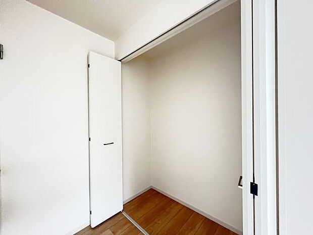 子供部屋や趣味の部屋など用途に合わせてお使いいただけます。