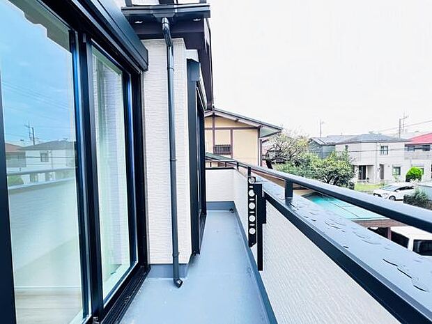 お洗濯ものを気持ち良く太陽の光で干せるのが嬉しいですね。
