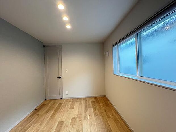 子供部屋にもちょうど良い大きさのお部屋です。