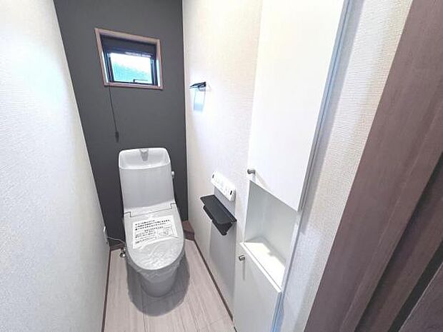 ほっと安らげるトイレ空間です。