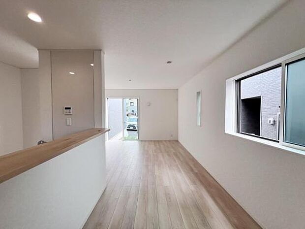 リビングダイニングになります。ご家族そろっての素敵な空間になりそうですね。