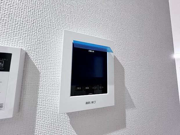訪問者を確認できるTVモニター付きインターフォンです。