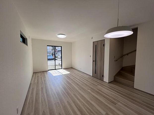 ご家族の温かい時間を演出するダイニングスペースです。