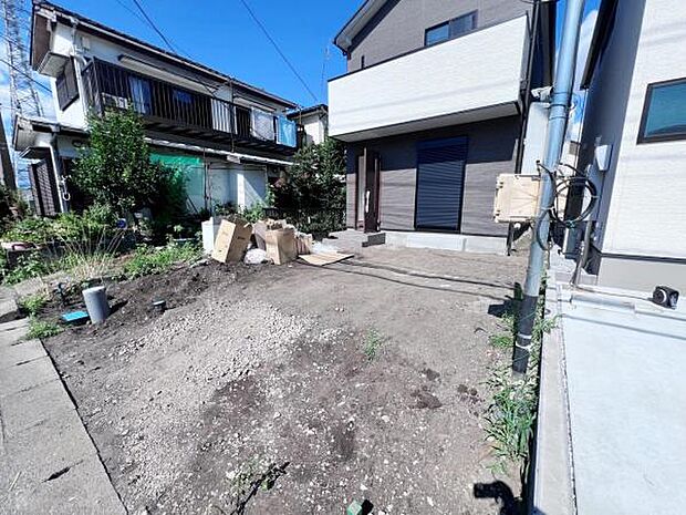 セカンドカーにも便利な駐車2台可能です。