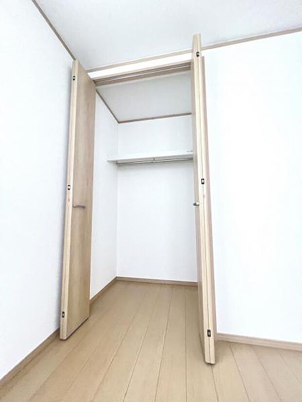 【クローゼット】